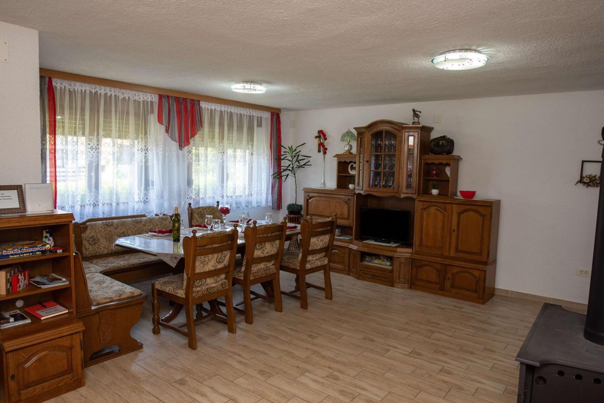 Kuca Za Odmor Boki Villa Gospic Exterior photo