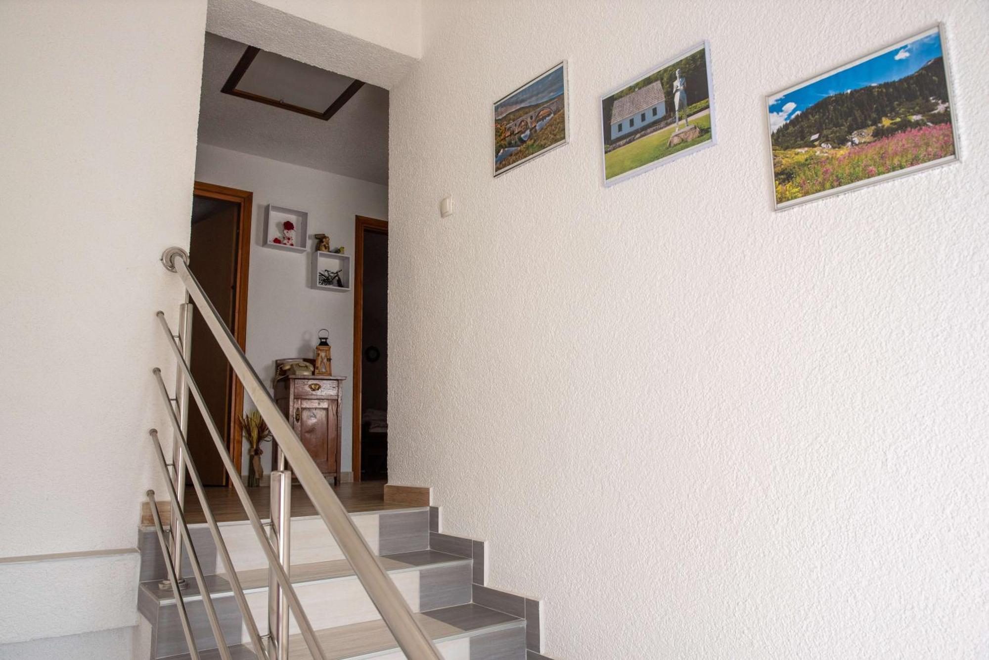 Kuca Za Odmor Boki Villa Gospic Exterior photo